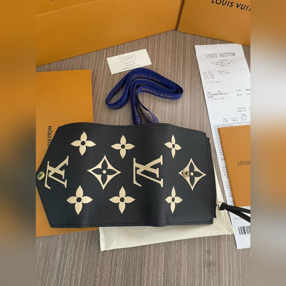 Louis Vuitton Victorine Wallet - Picture 6 of 16